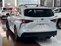 تويوتا سيينا